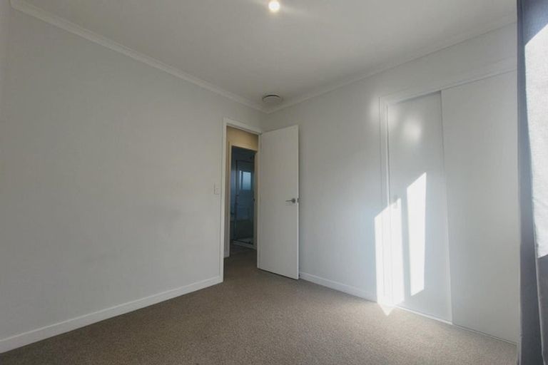Photo of property in 26 Karearea Avenue, Kenepuru, Porirua, 5022
