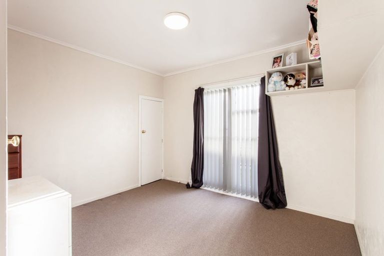 Photo of property in 118 Gloucester Road, Manurewa, Auckland, 2102