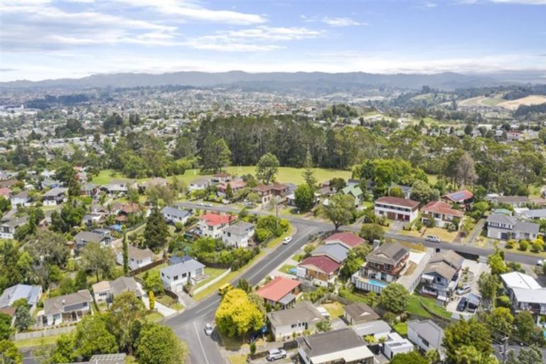 Photo of property in 1/1 Cushla Place, Massey, Auckland, 0614