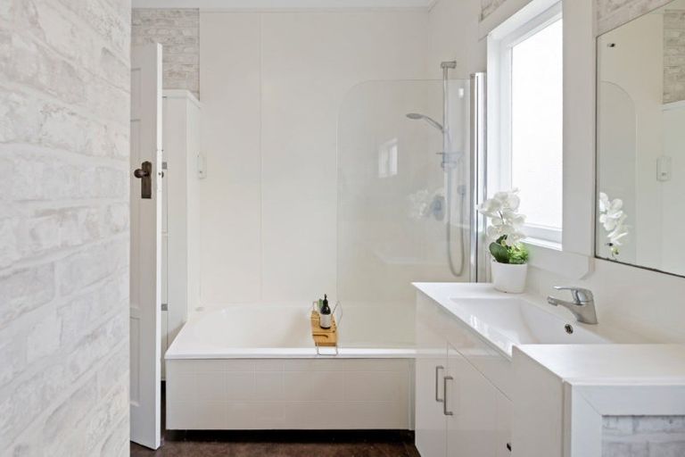 Photo of property in 42 Cook Street, Hamilton East, Hamilton, 3216