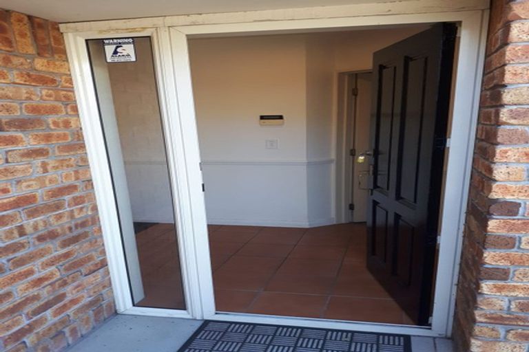 Photo of property in 10 Parade Court, Addington, Christchurch, 8024