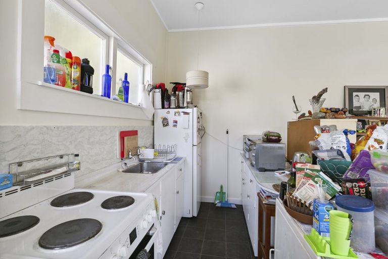 Photo of property in 5 Hadfield Terrace, Kelburn, Wellington, 6012