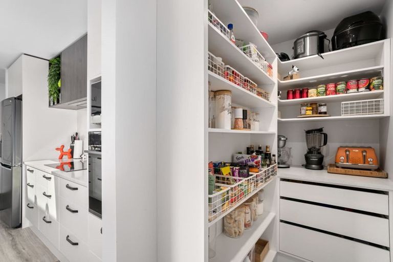 Photo of property in 1 Fraer Street, Cromwell, 9310