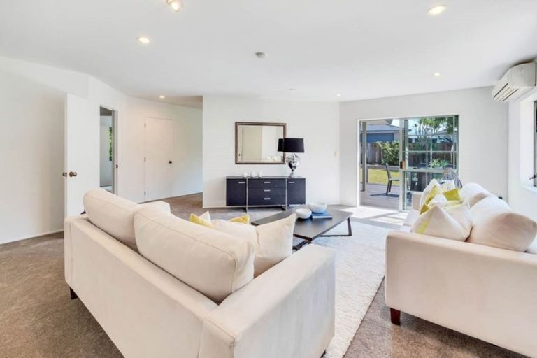 Photo of property in 20 Bushlands Park Drive, Albany, Auckland, 0632