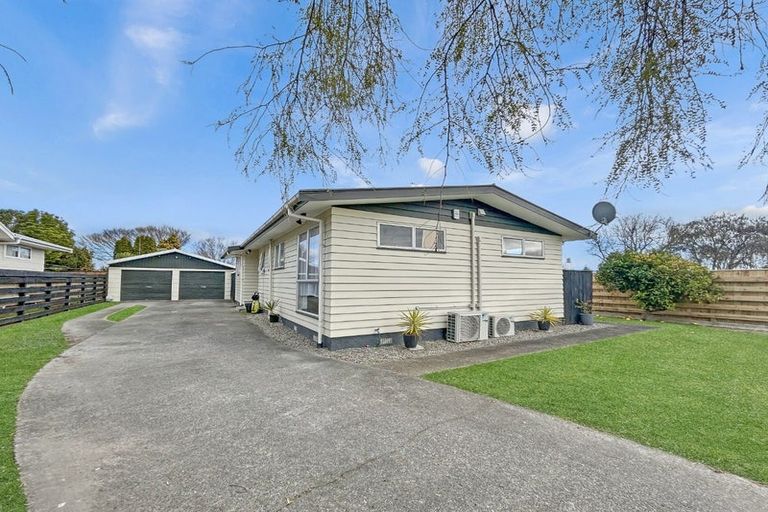 Photo of property in 41 Somerset Crescent, Highbury, Palmerston North, 4412
