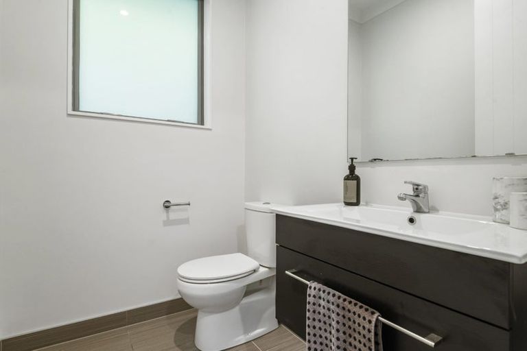 Photo of property in 16 Major Henry Greens, Silverdale, 0932