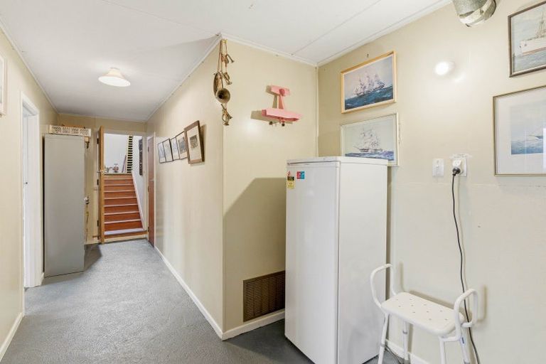 Photo of property in 33 Kennedy Road, Fairfield, Dunedin, 9018