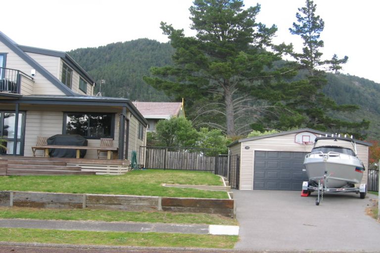 Photo of property in 2 Bonanza Place, Pauanui, Hikuai, 3579