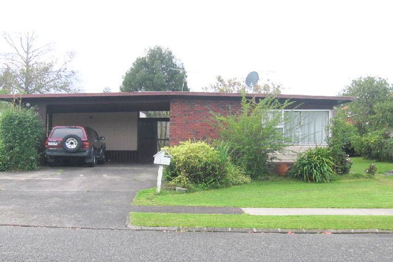 Photo of property in 3 Imatra Place, Sunnyhills, Auckland, 2010