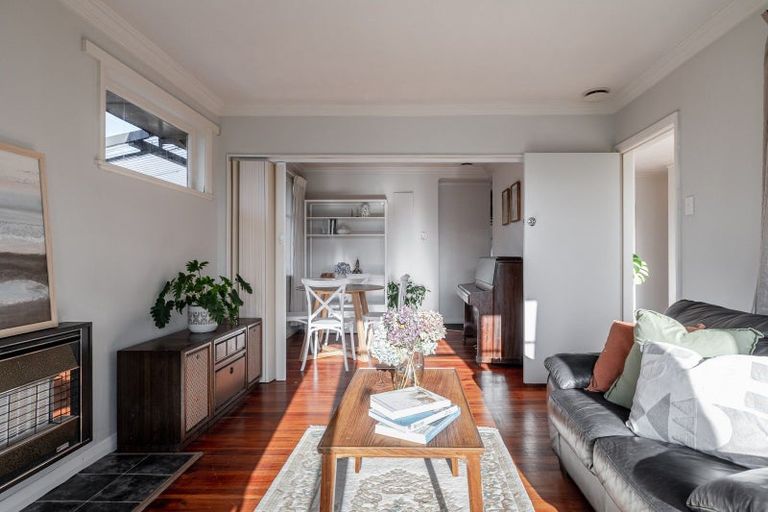 Photo of property in 36 Keeling Street, West End, Palmerston North, 4412