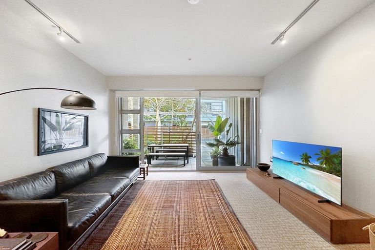 Photo of property in Revolucion Apartments, 103s/28 Torrens Terrace, Mount Cook, Wellington, 6011