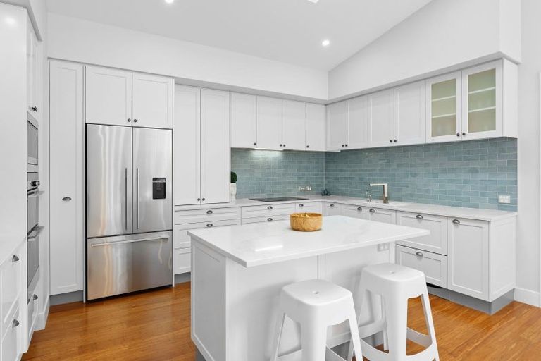 Photo of property in 9 Lamont Place, Waikanae, 5036