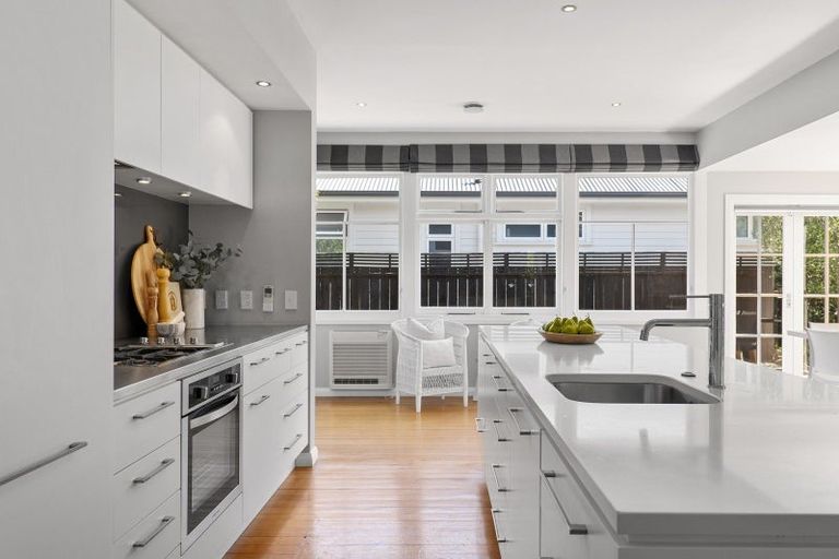 Photo of property in 32 Carrington Street, St Albans, Christchurch, 8014