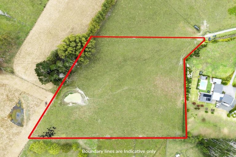 Photo of property in 11 Bobs Way, Dairy Flat, 0792