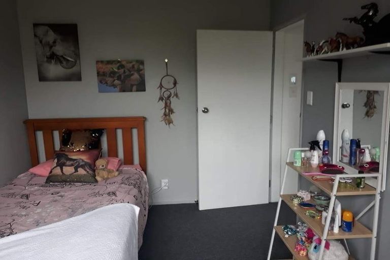 Photo of property in 77 Pasadena Crescent, Totara Park, Upper Hutt, 5018