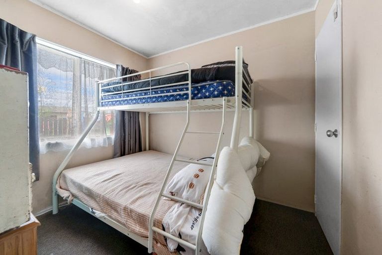 Photo of property in 2/3 Volta Place, Clendon Park, Auckland, 2103