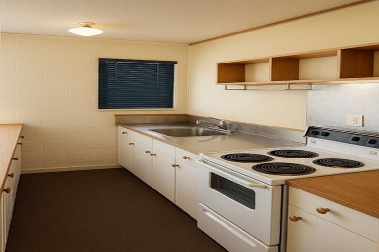 Photo of property in 118 Pupuke Road, Hillcrest, Auckland, 0627