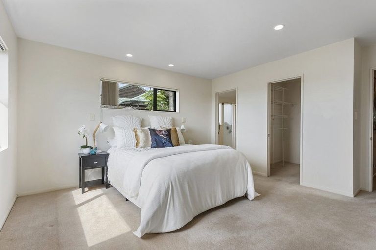 Photo of property in 59 Grovenor Drive, Orewa, 0931