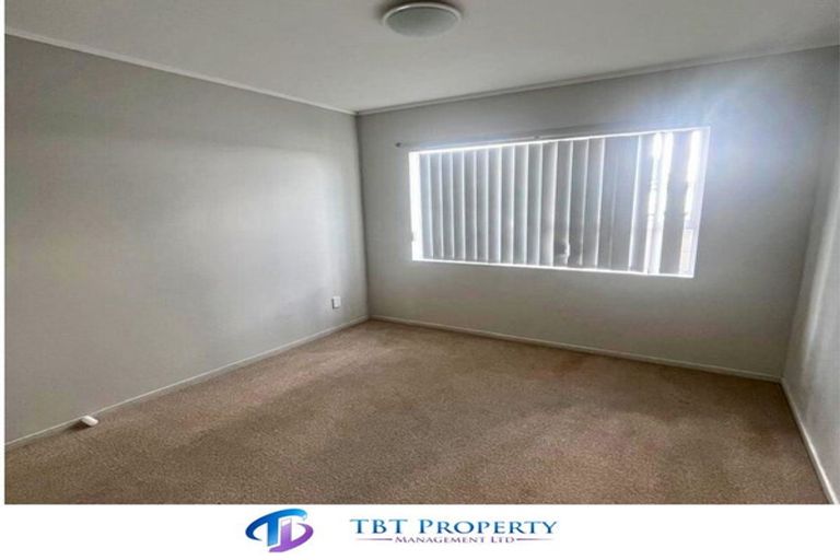 Photo of property in 77a Rosier Road, Glen Eden, Auckland, 0602