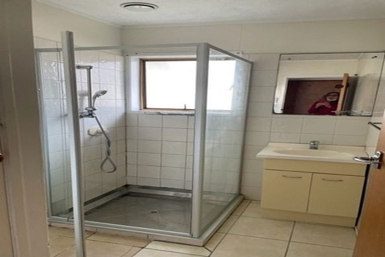 Photo of property in 3/48 Friedlanders Road, Manurewa, Auckland, 2102