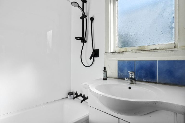 Photo of property in 43 Studholme Street, Somerfield, Christchurch, 8024