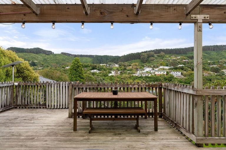 Photo of property in 30 Ngatitoa Street, Tawa, Wellington, 5028