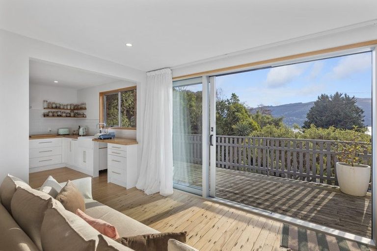 Photo of property in 18 Marion Street, Macandrew Bay, Dunedin, 9014