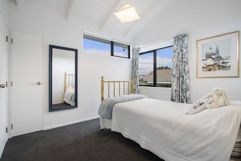 Photo of property in 52 Links View Drive, Omokoroa, 3114