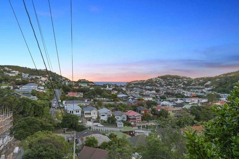 Photo of property in 5 Mary Dobson Way, Island Bay, Wellington, 6023