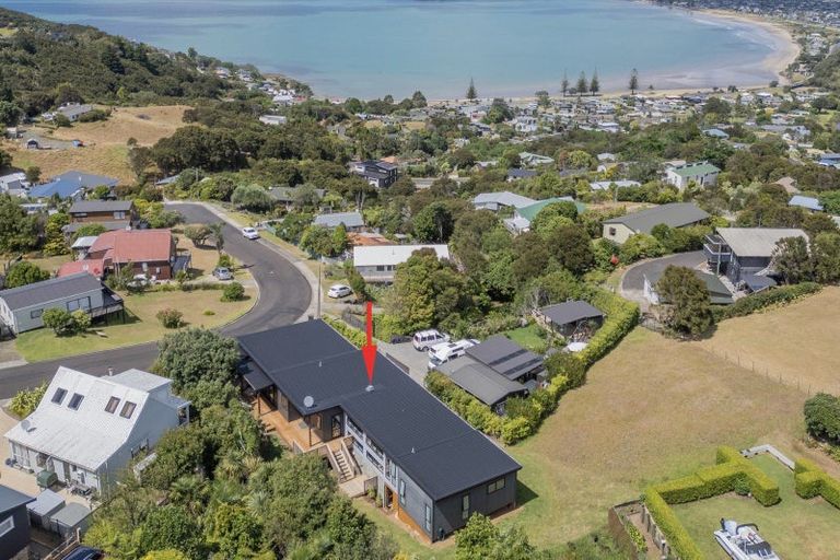 Photo of property in 13 Miro Place, Whitianga, 3510