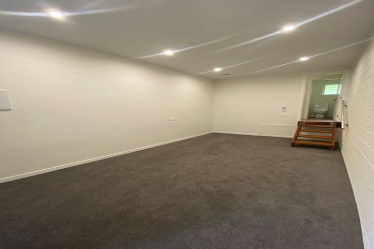 Photo of property in 6 Paerata Road, Pukekohe, 2120