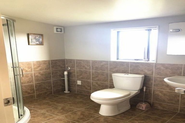 Photo of property in 160 Keri Vista Rise, Papakura, 2110