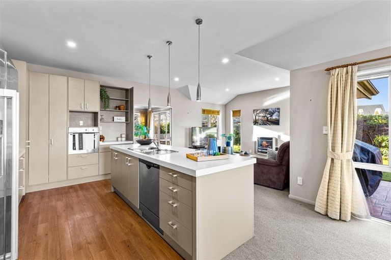 Photo of property in 18 Mistral Road, Northwood, Christchurch, 8051