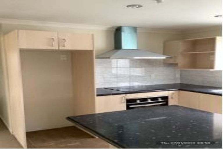 Photo of property in 12 Dolphin Street, Pakuranga, Auckland, 2010