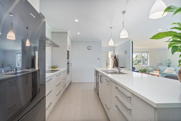 Photo of property in 36 Tairua Palms Place, Tairua, 3508