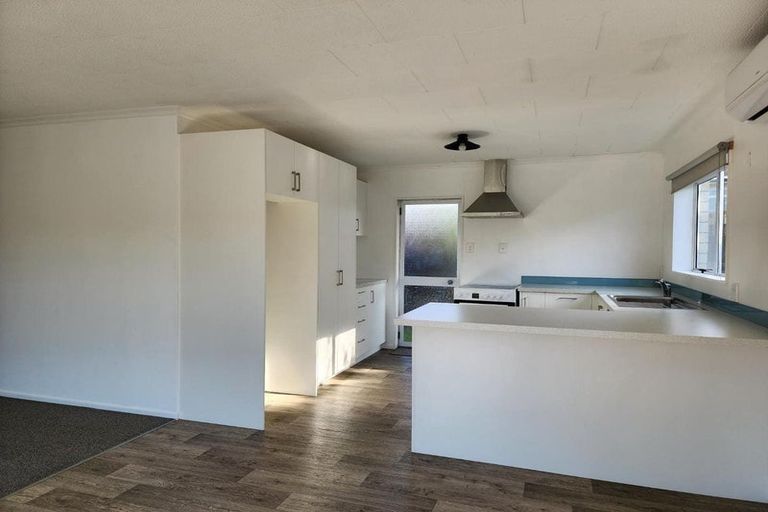 Photo of property in 2/72 Cumberland Street, Welbourn, New Plymouth, 4312