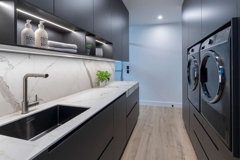 Photo of property in 293 Kitchener Road, Pukekohe, 2120