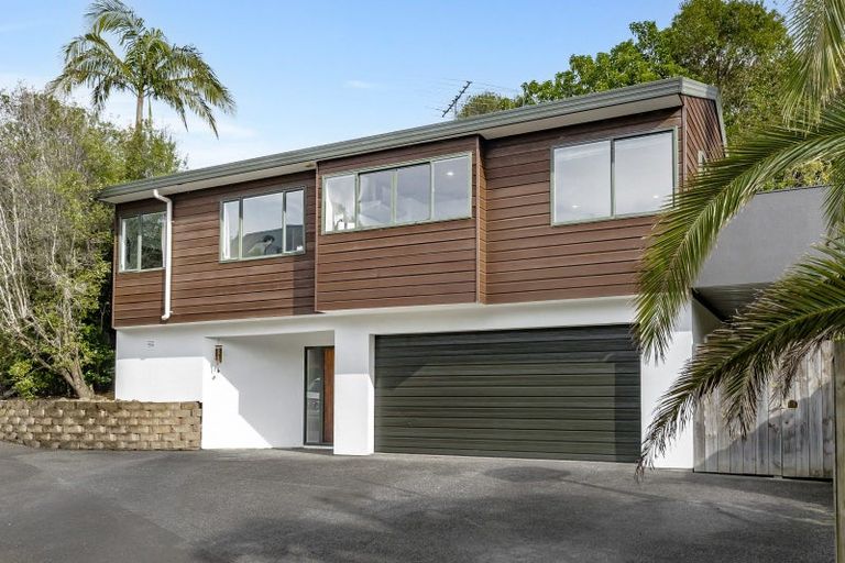 Photo of property in 2/177 Carlisle Road, Northcross, Auckland, 0632
