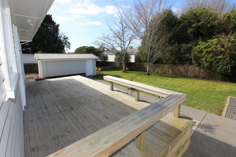 Photo of property in 3 Pukatea Street, Inglewood, 4330