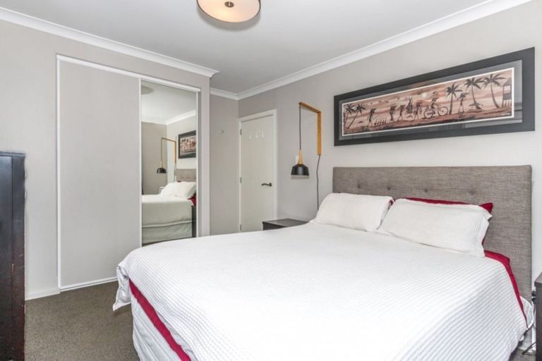 Photo of property in 39 Denise Crescent, Hornby, Christchurch, 8042