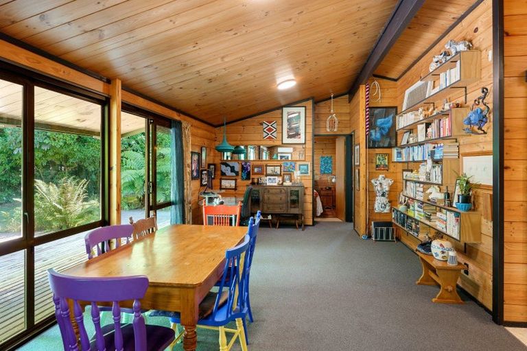 Photo of property in 16 Lupin Road, Otaki, 5512