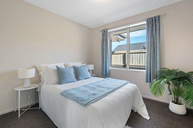 Photo of property in 21 Marlowe Place, Rolleston, 7614