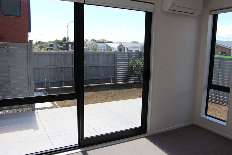 Photo of property in 11 Ngakoro Road, Karaka, Papakura, 2113