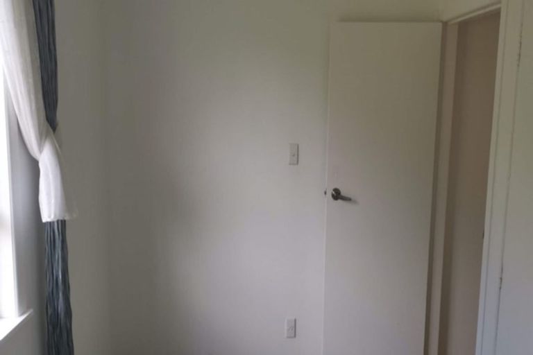 Photo of property in 56 Rua Road, Glen Eden, Auckland, 0602