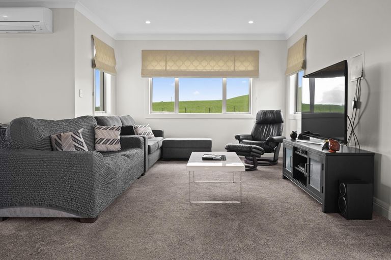 Photo of property in 3 Sands Road, Waiuku, 2681