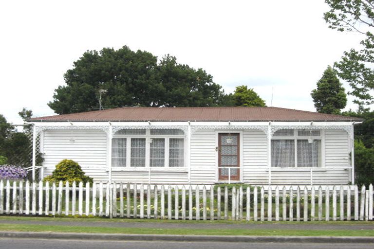 Photo of property in 127 Manuroa Road, Takanini, 2112