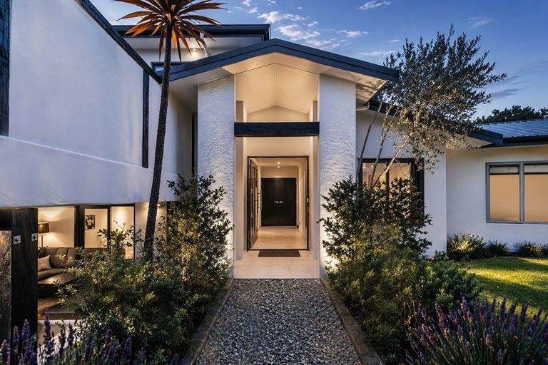 Photo of property in 6 Ryalls Way, Lake Hawea, Wanaka, 9382