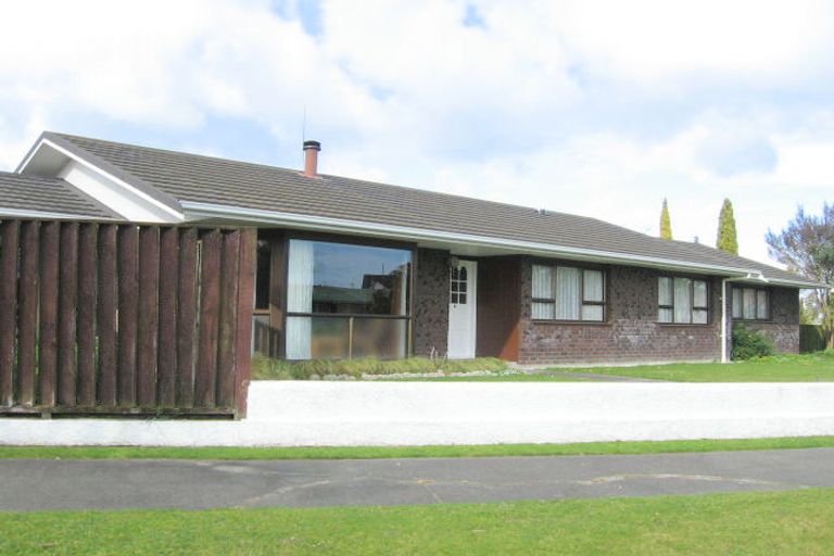 Photo of property in 1 Fiona Crescent, Feilding, 4702