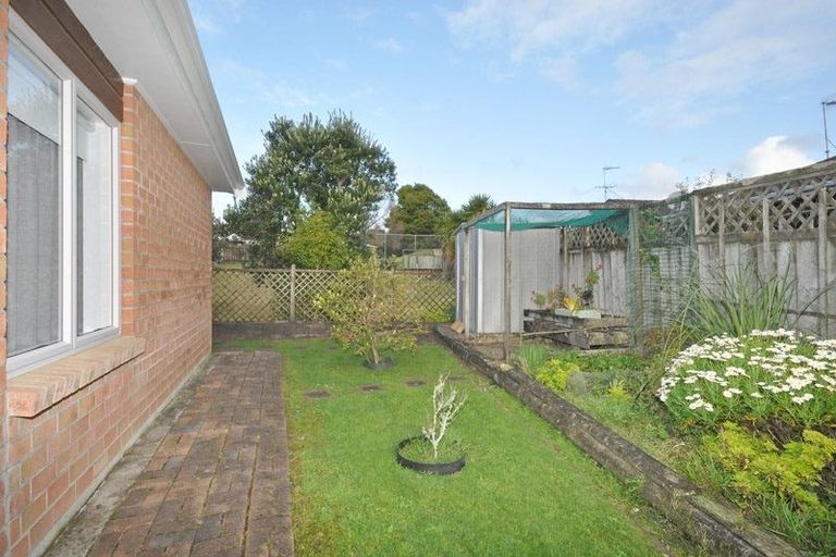 Photo of property in 13 The Grove, Red Beach, 0932