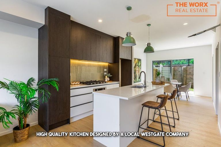 Photo of property in 39 Lawson Creek Street, Massey, Auckland, 0614